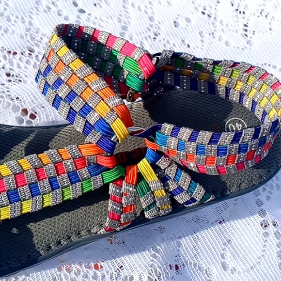 Bernie Mev. Multi Colored Woven Open Toe Strappy Wedge Sandal Size 40 Stretchy - Picture 11 of 14